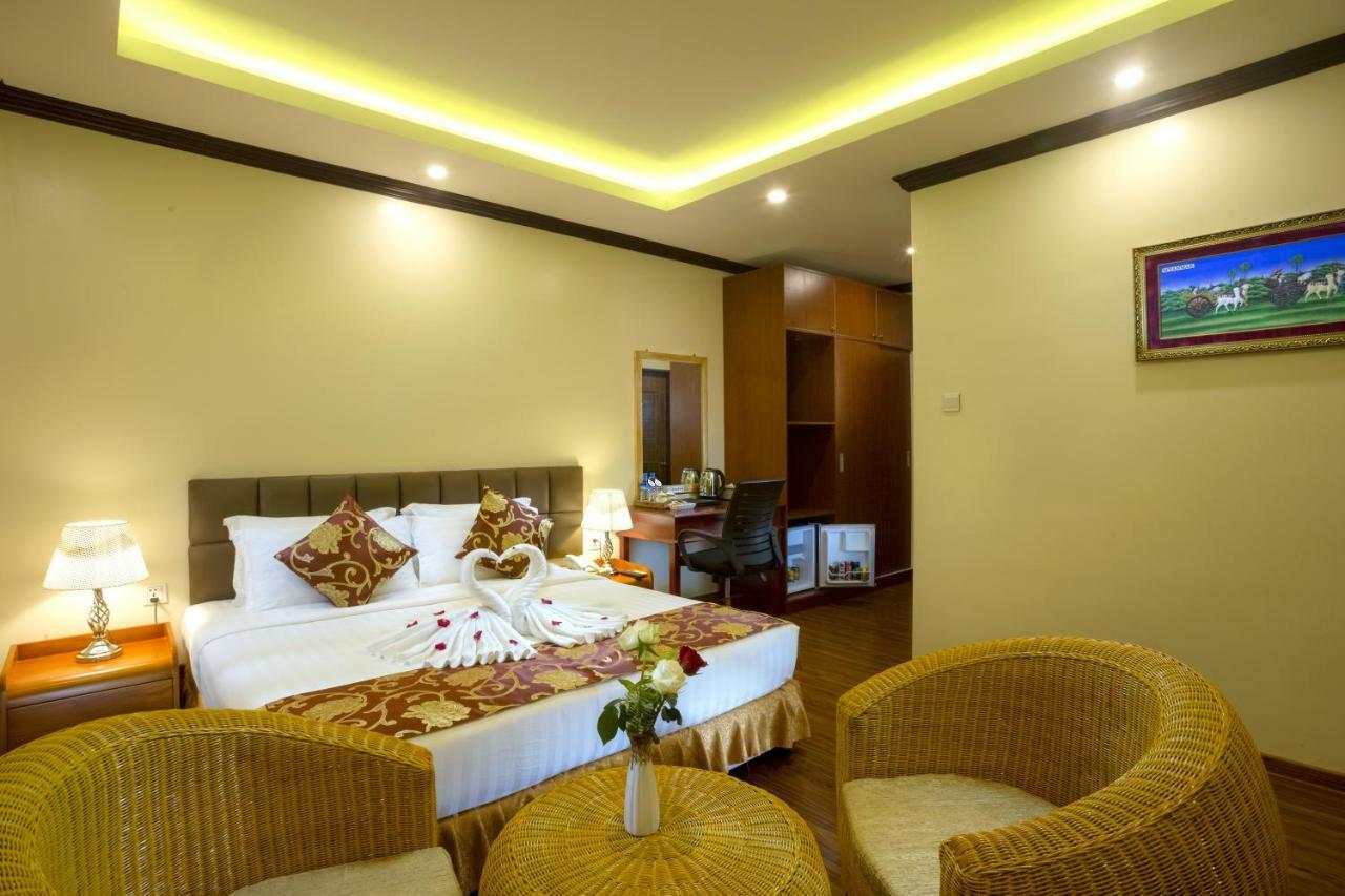Virati Hotel Yangon Exterior photo