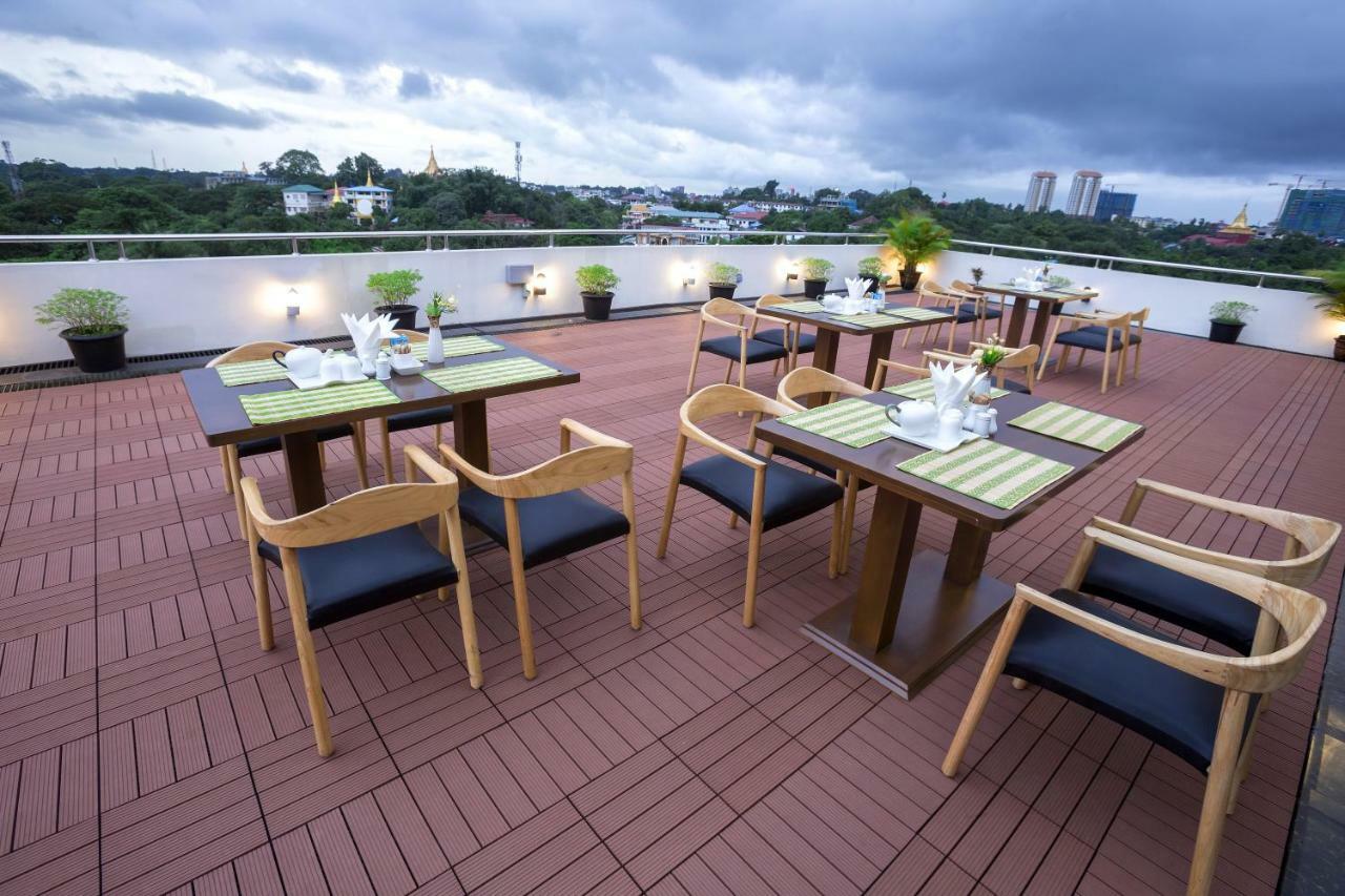 Virati Hotel Yangon Exterior photo